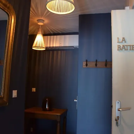 La Batie - Terrasse Avec Vue Imprenable Sur Le Rhone, 3 Chambres, 3 Salles De Bain Lägenhet