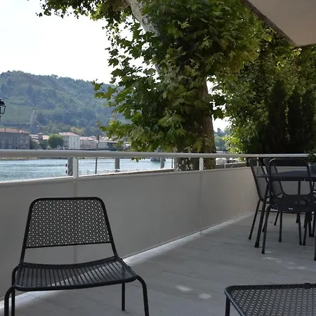 La Batie - Terrasse Avec Vue Imprenable Sur Le Rhone, 3 Chambres, 3 Salles De Bain Lägenhet